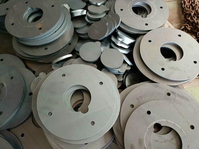 Thép bản mã đầu cọc